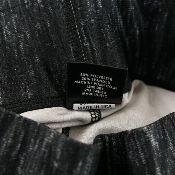 Terez Hi Shine Crystal Print Skull Black Leggings Womens Sz S - Picture 6 of 8